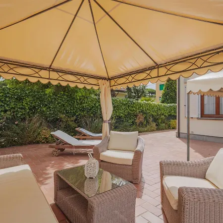 Rosa By Interhome Lido di Camaiore
