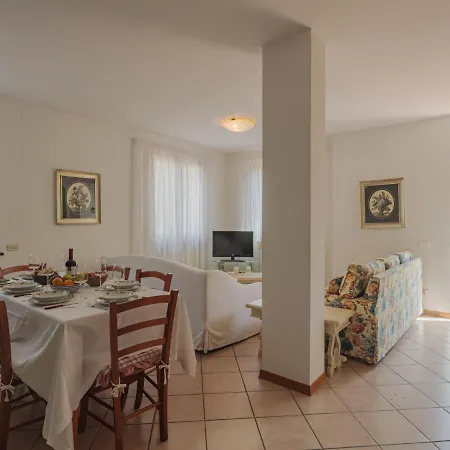 Rosa By Interhome Lido di Camaiore