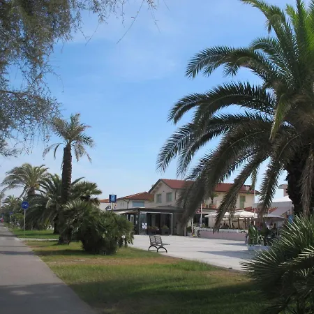 Holiday home Rosa By Interhome Lido di Camaiore